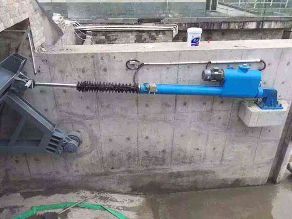 露頂弧門液壓?jiǎn)㈤]機(jī)